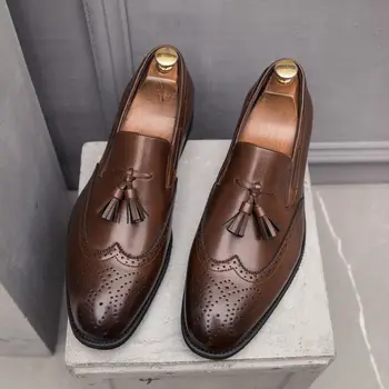 2023 Осень Новая Мужская Классическая Обувь Дизайн Брендовая Обувь Классическая Кисточка Брог Скольжение На Мокасинах Оксфорды Ручной Стежок Большой Размер 38-47 B305