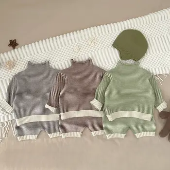 2023 Осенние трикотажные детские комплекты Модный полосатый детский свитер Шорты Набор для мальчиков и девочек Комплект одежды для новорожденных 0-24 месяца