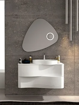  Индивидуальный белый матовый персонализированный умывальник из массива дерева Маленькая квартира Стол для раковины Шкаф для ванной комнаты Ручной шкаф для ванной комнаты