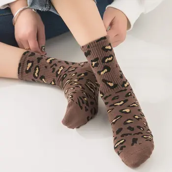 Новая мода Женские носки с леопардовым принтом Весна Осень Хай Стрит Популярные Леопардовые носки Сексуальные Дикие Модные Животные Принты Теплые Носки